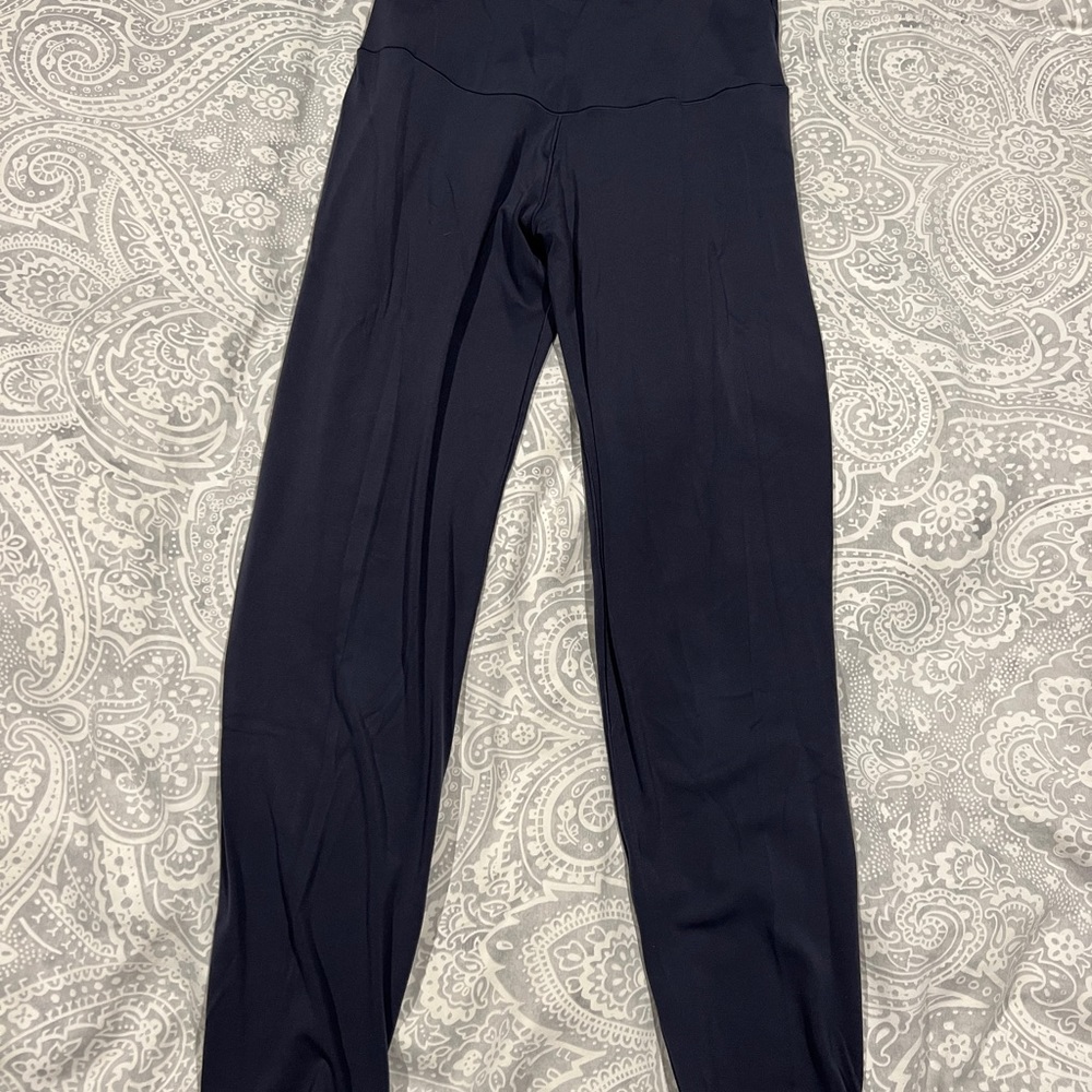 Offline by Aerie 7/8 high rise navy blue legging EUC large